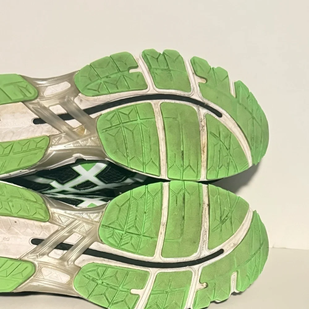 Asics dynamic sneakers